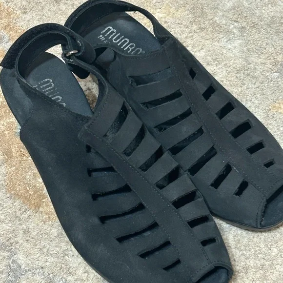 Munro Abby Heeled Sandals - Picture 7 of 8